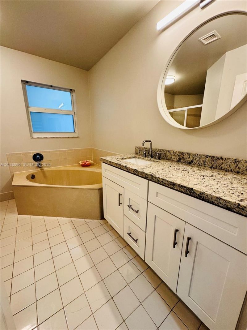 1480 Sweetbay Way , Hollywood, FL 33019 Photo