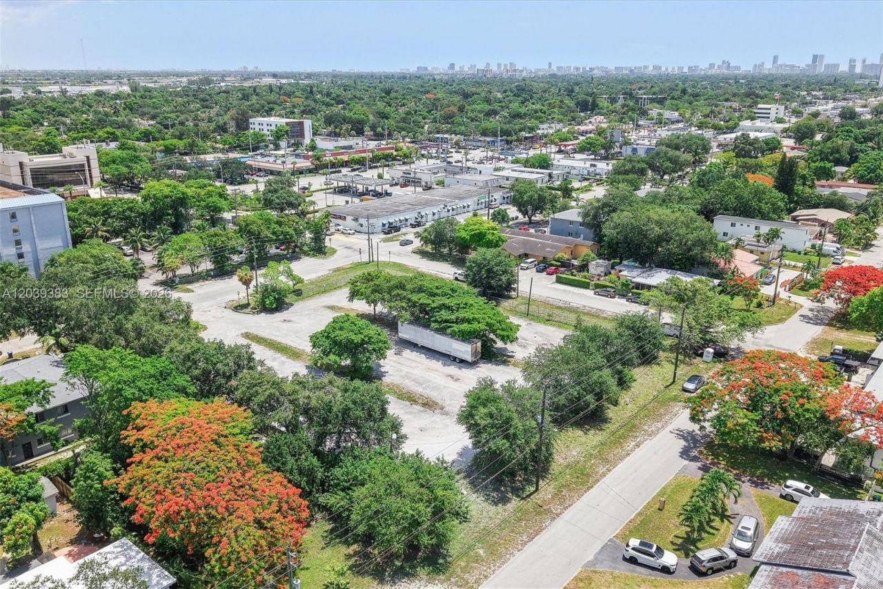 1st Ave NW 166 St , Miami, FL 33169 Photo