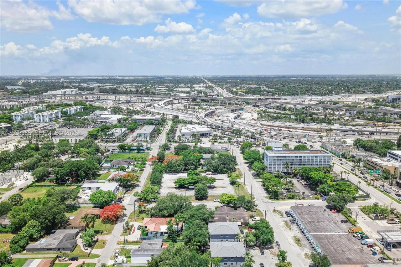 1st Ave NW 166 St , Miami, FL 33169 Photo