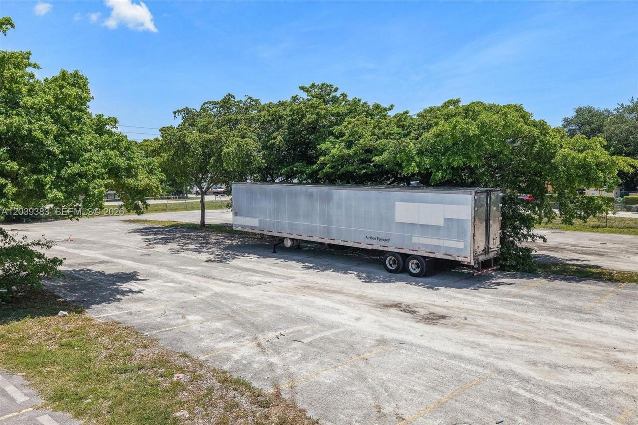 1st Ave NW 166 St , Miami, FL 33169 Photo