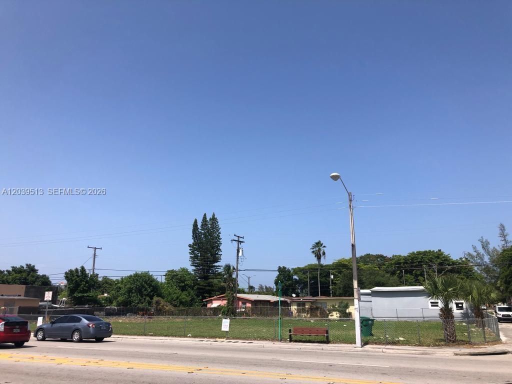 4923 NW 17th Ave, Miami, FL 33142 Photo