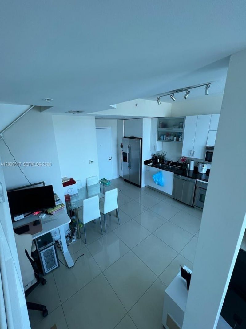 60 SW 13th St , Unit 2819, Miami, FL 33130 Photo