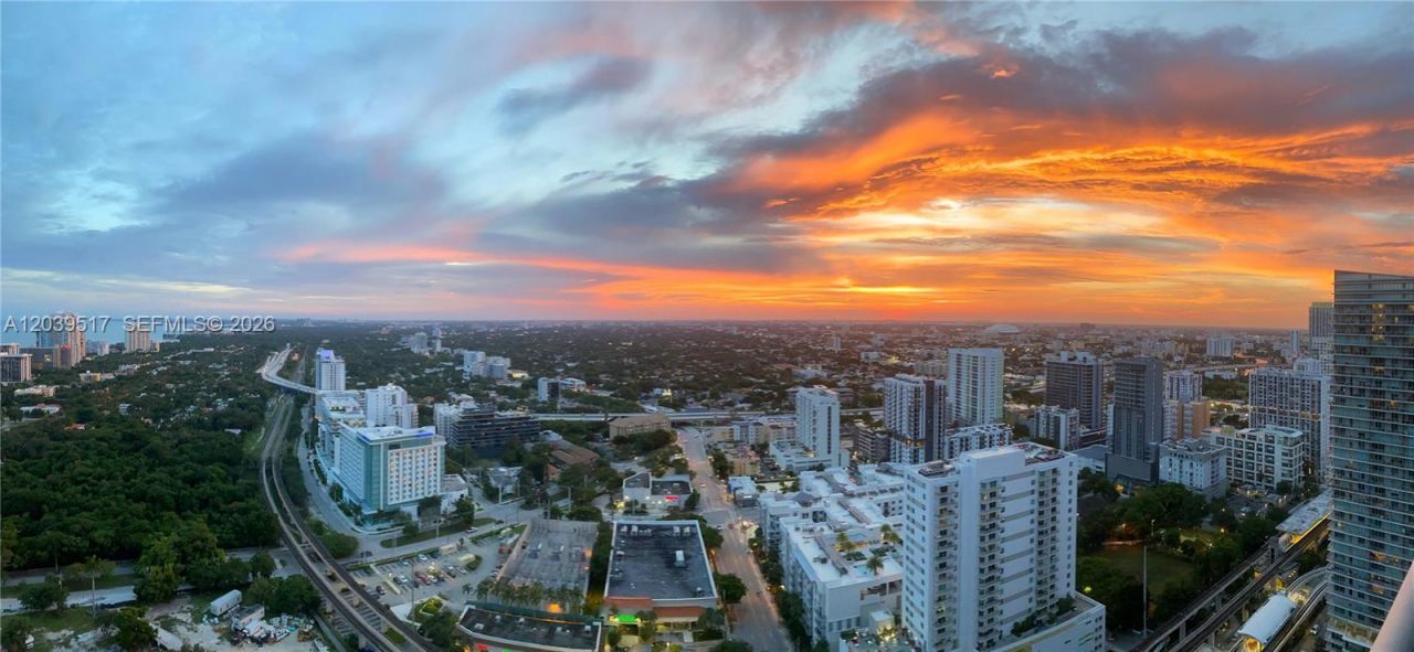 60 SW 13th St, Unit 2819, Miami, FL 33130 Photo