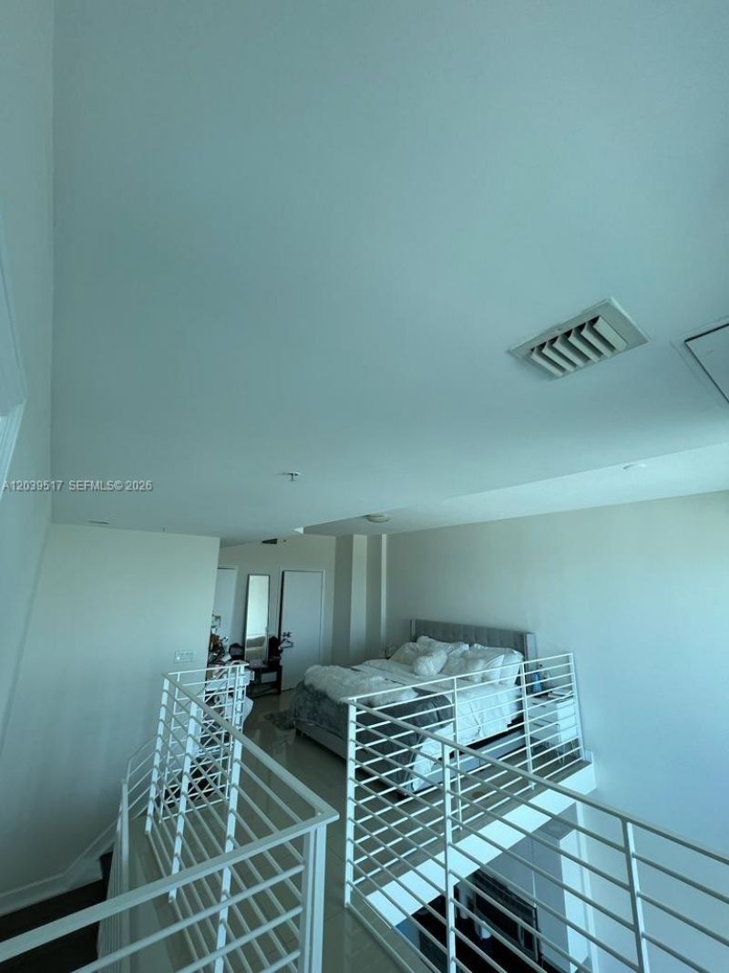 60 SW 13th St , Unit 2819, Miami, FL 33130 Photo