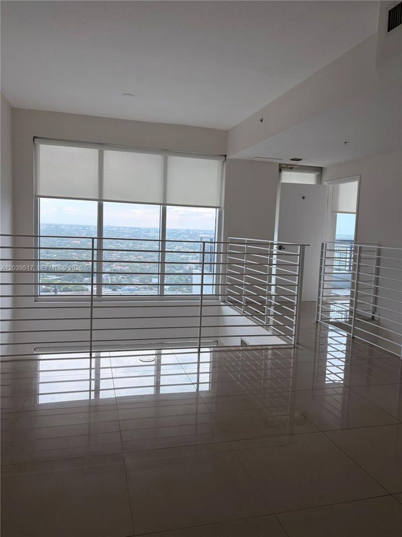 60 SW 13th St, Unit 2819, Miami, FL 33130 Photo