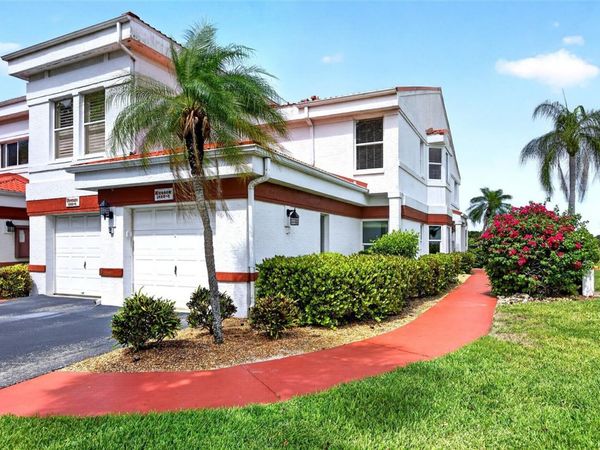1990 LEISURE DRIVE , Unit 3, FORT MYERS, FL 33907