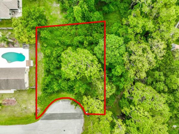 5 PAULINE PLACE , PALM COAST, FL 32164