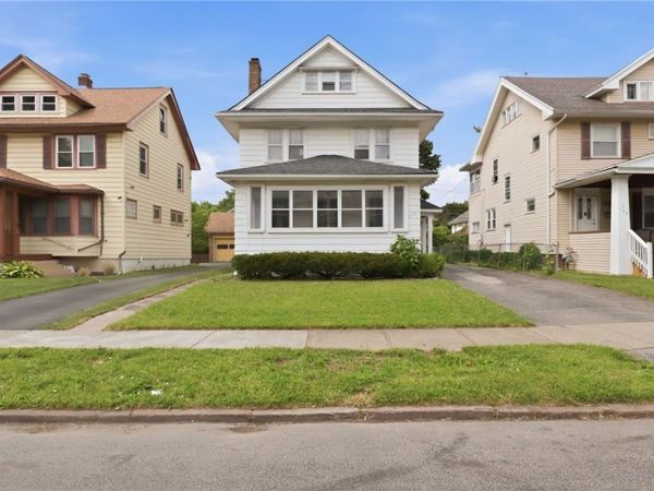 112 Roxborough Road , Rochester, NY 14619