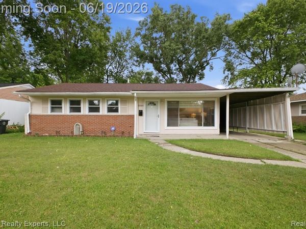22020 Jerome Street, Oak Park, MI 48237