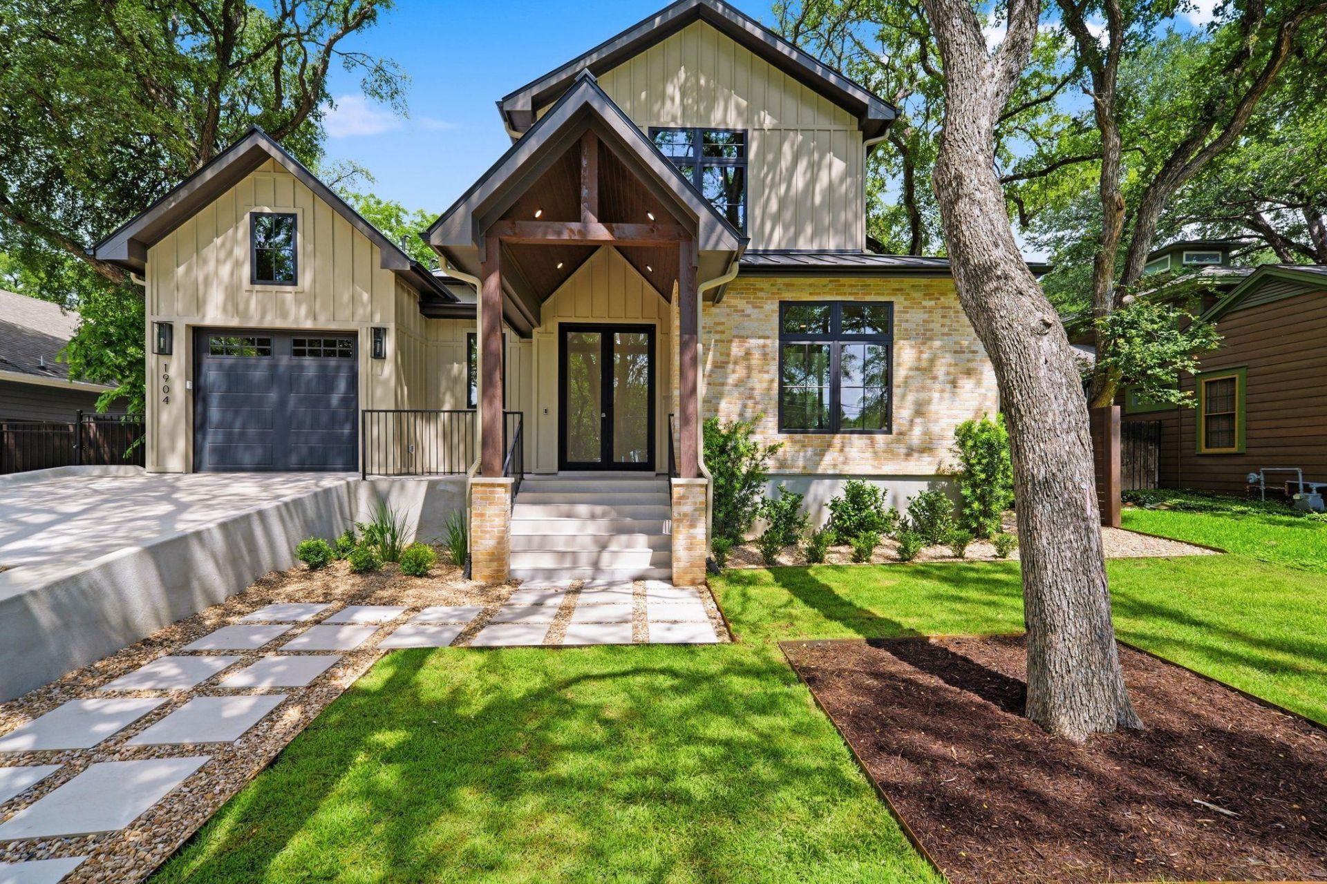 1904 Sharon Ln, Austin, TX 78703 Main Photo