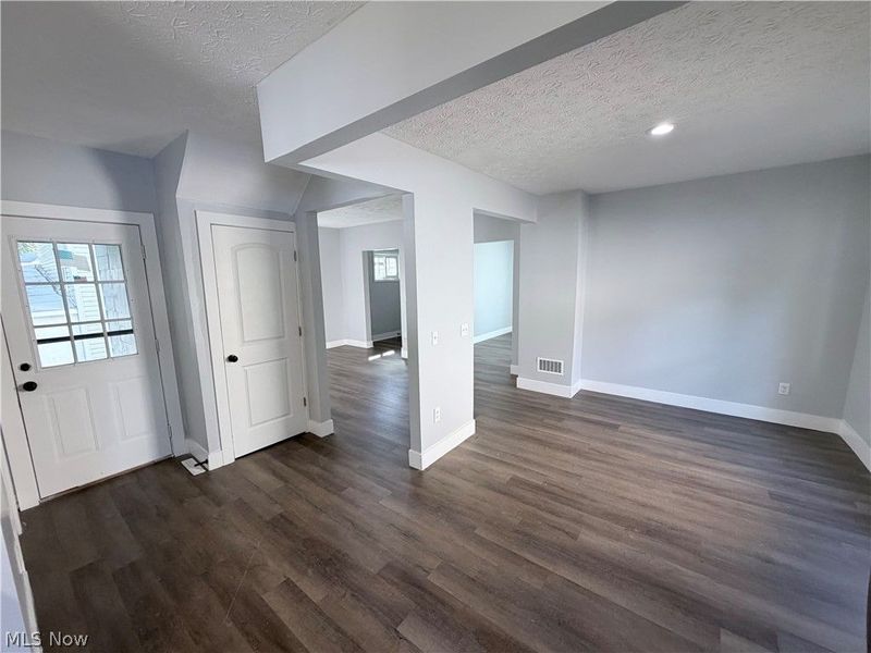 337 Lucas Street, Barberton, OH 44203 Photo 20