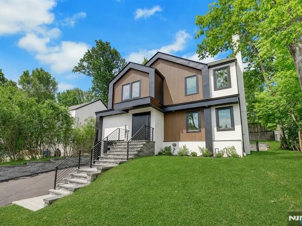 279 Jefferson Avenue, CRESSKILL, NJ 07626