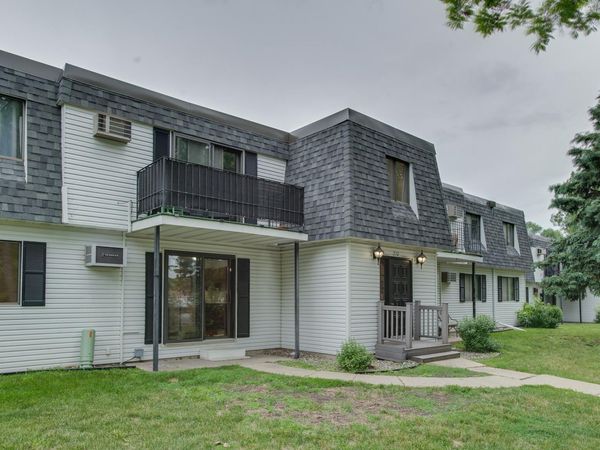 210 35th Avenue N, Unit 9, Fargo, ND 58102
