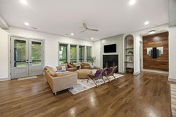 153 Tarbell Lane photo 4