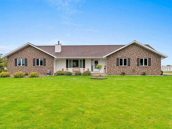 5865 CLOVER VALLEY DRIVE, New Franken, WI 54229