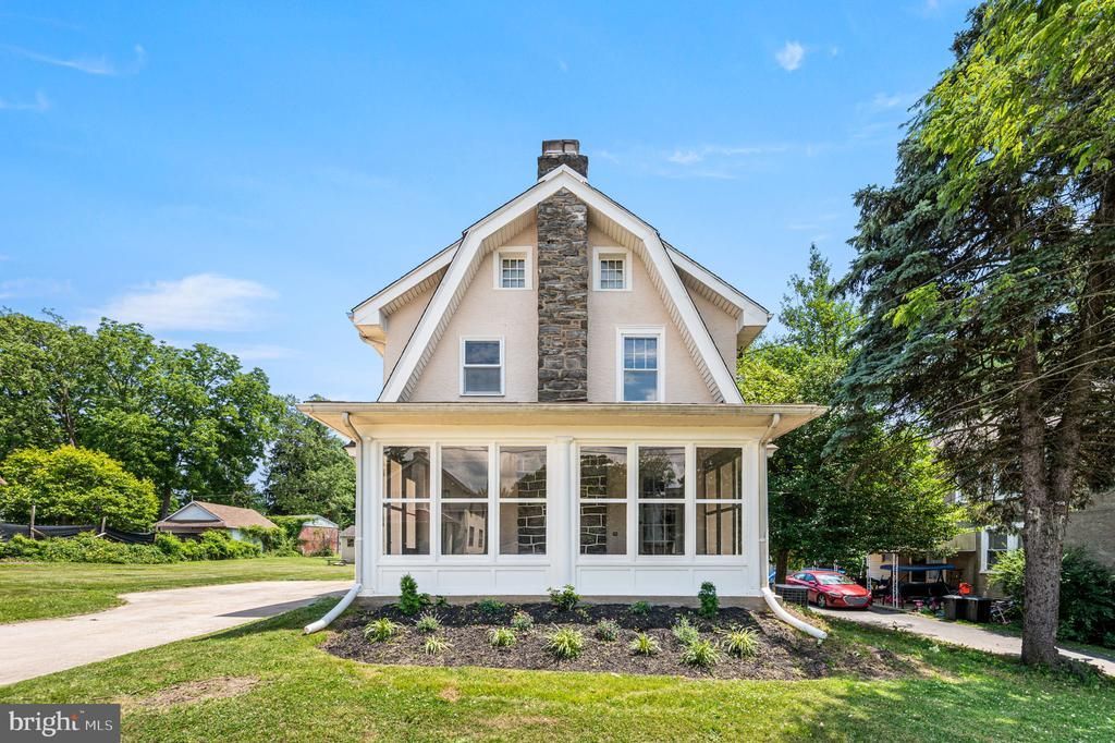 233 S FAIRVIEW AVENUE , UPPER DARBY, PA 19082