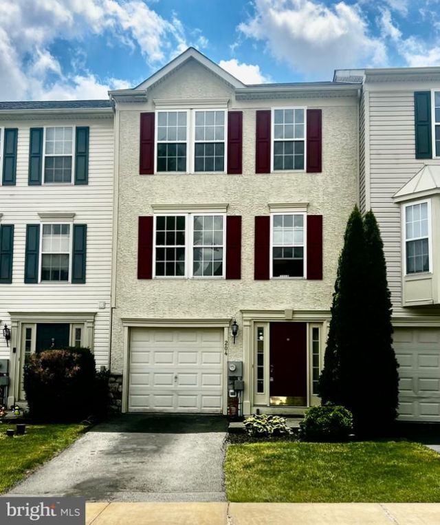 204 FOX TRL, PARKESBURG, PA 19365