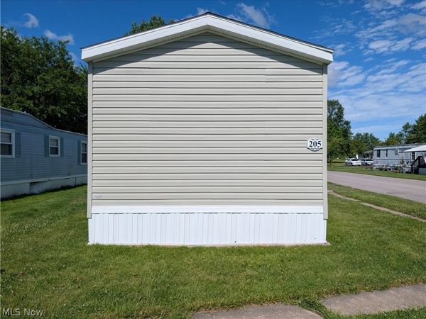 205 Larkstone Place, Elyria, OH 44035