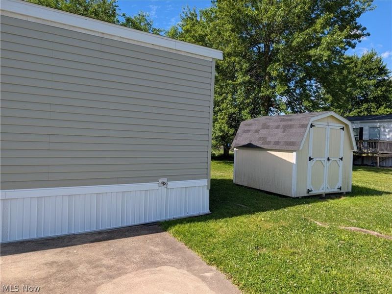 205 Larkstone Place, Elyria, OH 44035 Photo 2