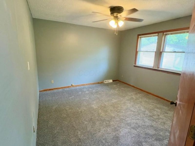526 Collingwood Avenue , Columbus, OH 43213 Photo 7