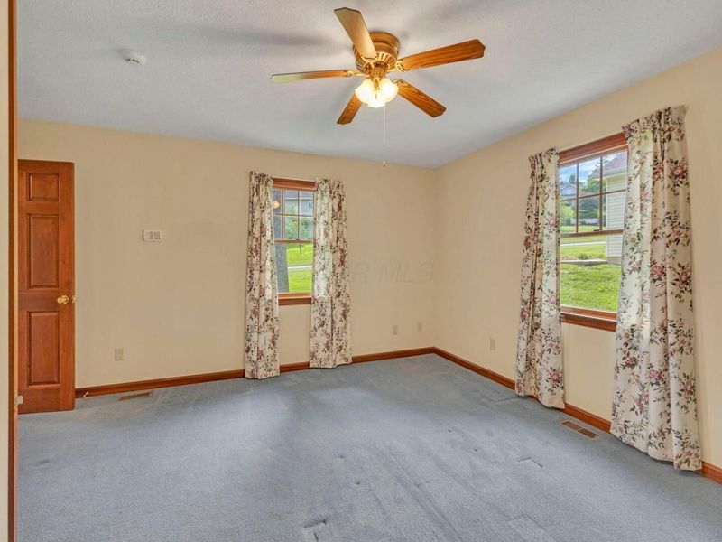 170 Applewood Drive , Chillicothe, OH 45601 Photo 17