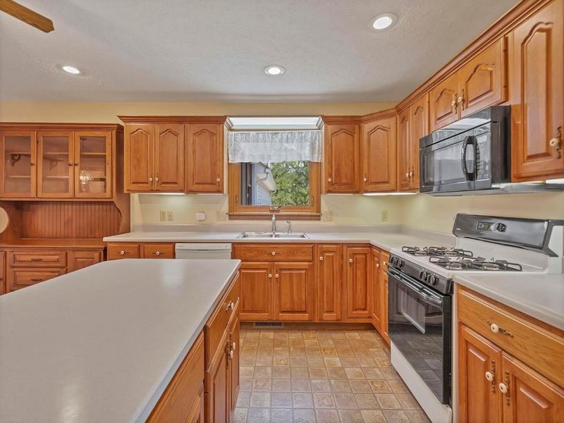 170 Applewood Drive , Chillicothe, OH 45601 Photo 31