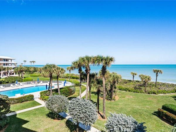 8866 N Sea Oaks Way, Unit 208, Vero Beach, FL 32963