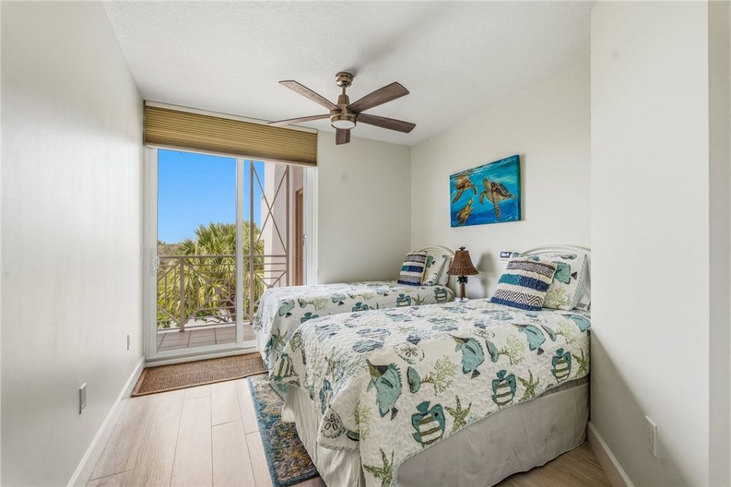 8866 N Sea Oaks Way, Unit 208, Vero Beach, FL 32963 Photo