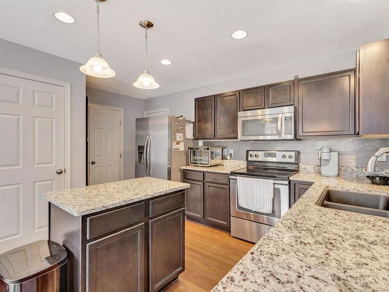 126 Regatta Drive, New Richmond, OH 45157 Photo 4