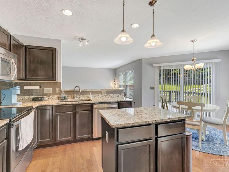 126 Regatta Drive, New Richmond, OH 45157 Photo 5