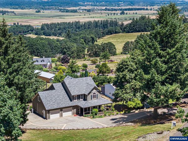 3955 Sunset Hills Dr, Turner, OR 97392