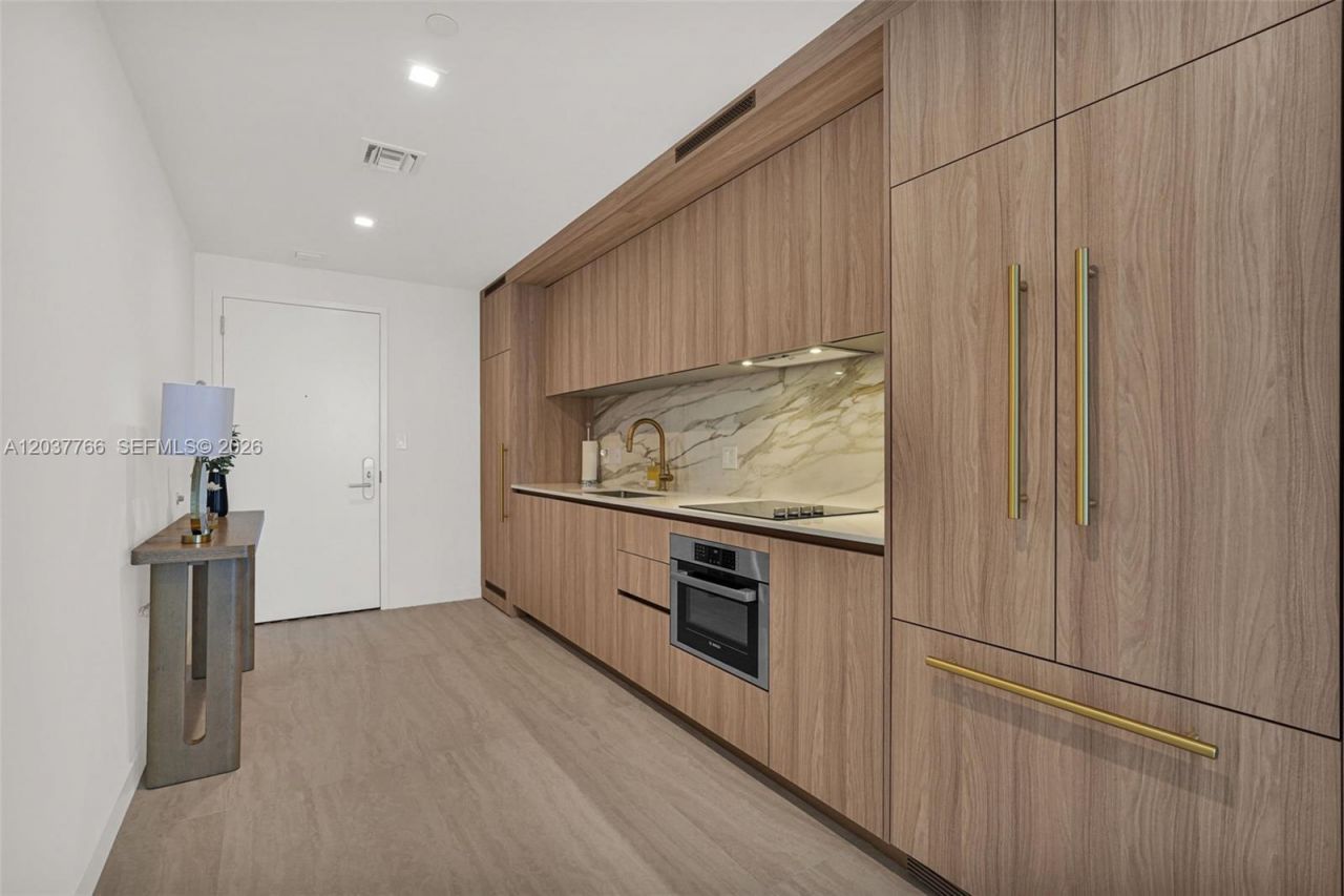 77 SE 5th St , Unit 3714, Miami, FL 33131 Photo