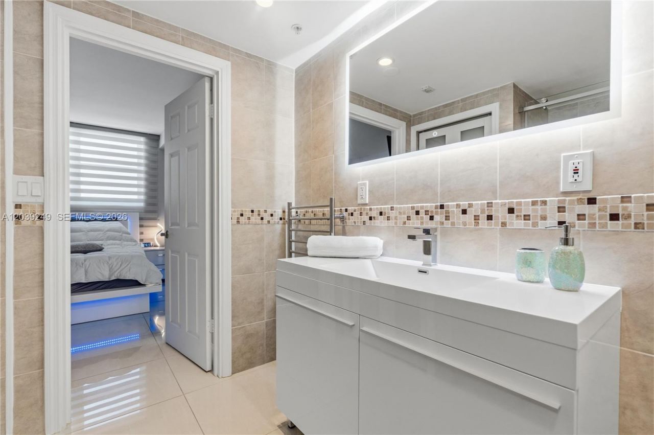 3001 S Ocean Dr, Unit 1023, Hollywood, FL 33019 Photo