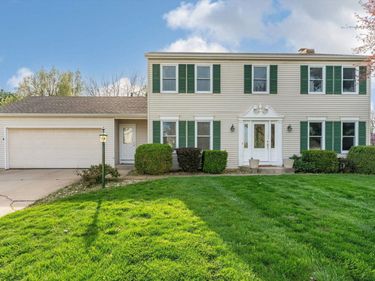 51595 Harvester Drive, Granger, IN 46530