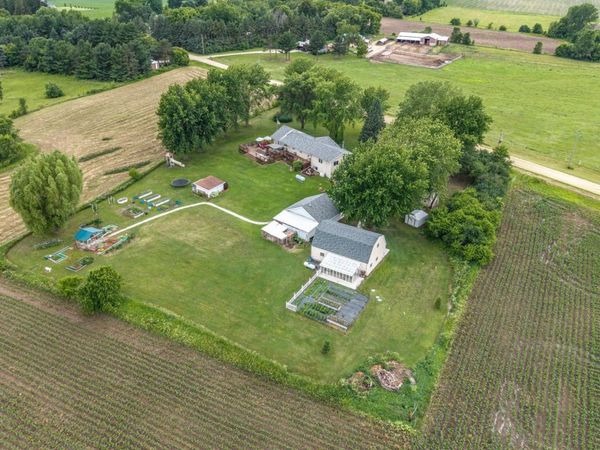24854 Lewiston Boulevard, Hampton, MN 55031