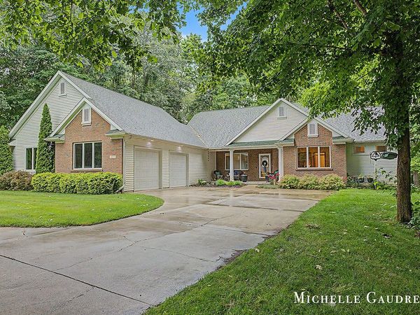 5577 Fieldstone Court, Middleville, MI 49333