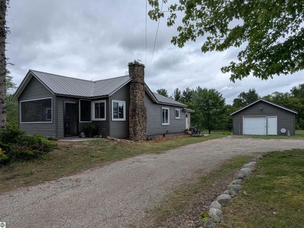 114 Locust, Sterling, MI 48659
