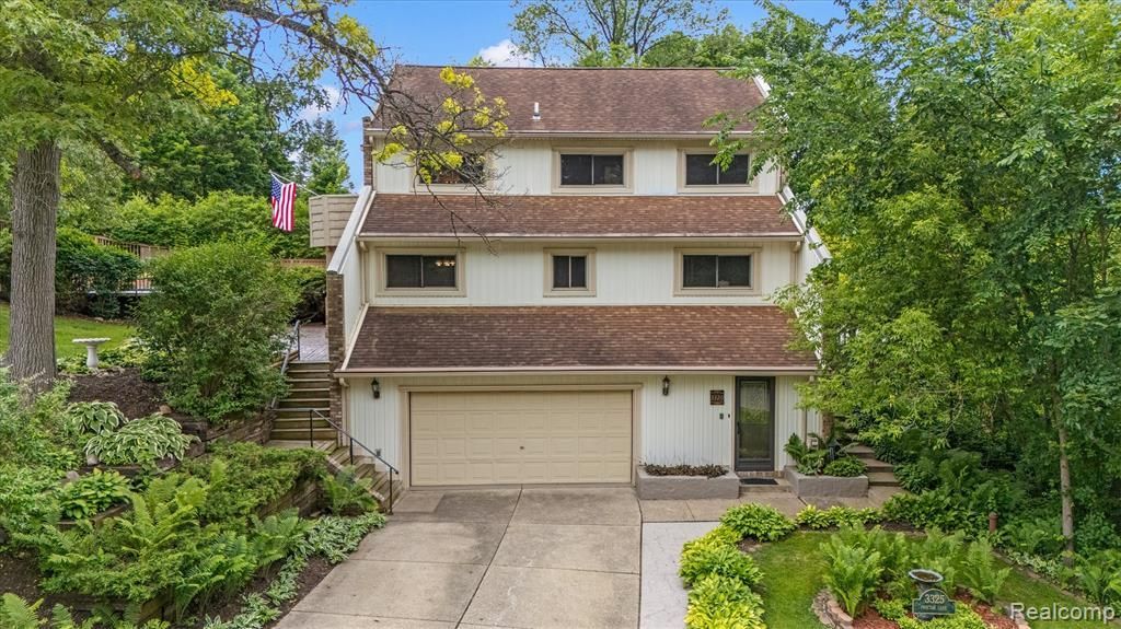 3325 Proctor Lane, Oakland Township, MI 48363 Main Photo