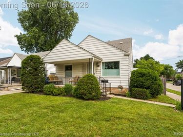 1921 E 4th Street, Royal Oak, MI 48067