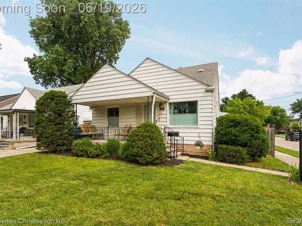 1921 E 4th Street, Royal Oak, MI 48067