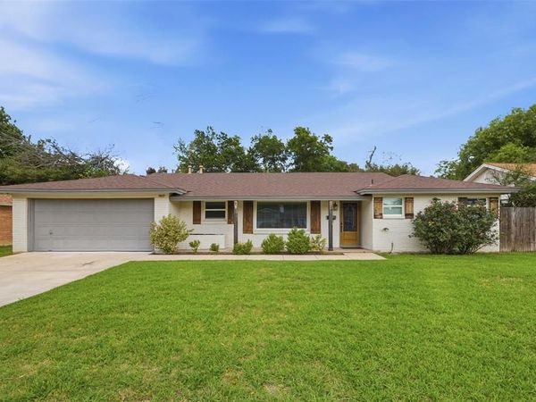 5809 Waltham Avenue , Fort Worth, TX 76133