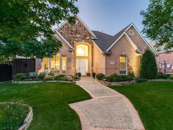 1604 Mcgreg Lane, Carrollton, TX 75010