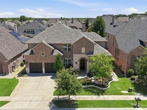 1400 Bluebell Avenue, Lantana, TX 76226