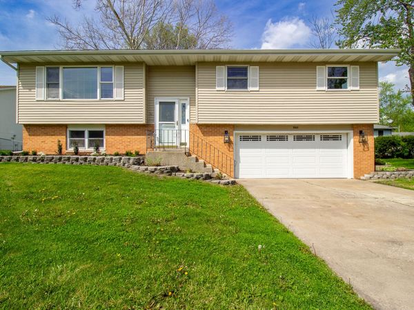 3063 Parkwood Place , Crown Point, IN 46307