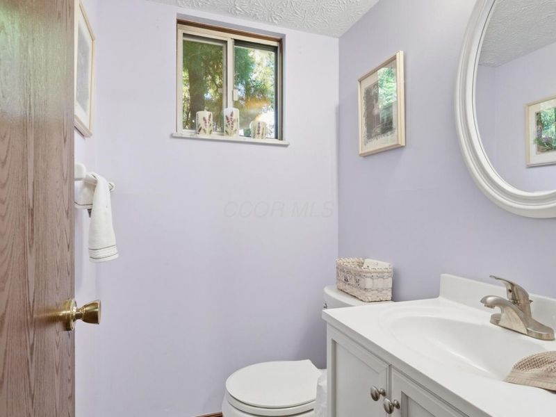 3858 Cypress Creek Drive, Columbus, OH 43228 Photo 15