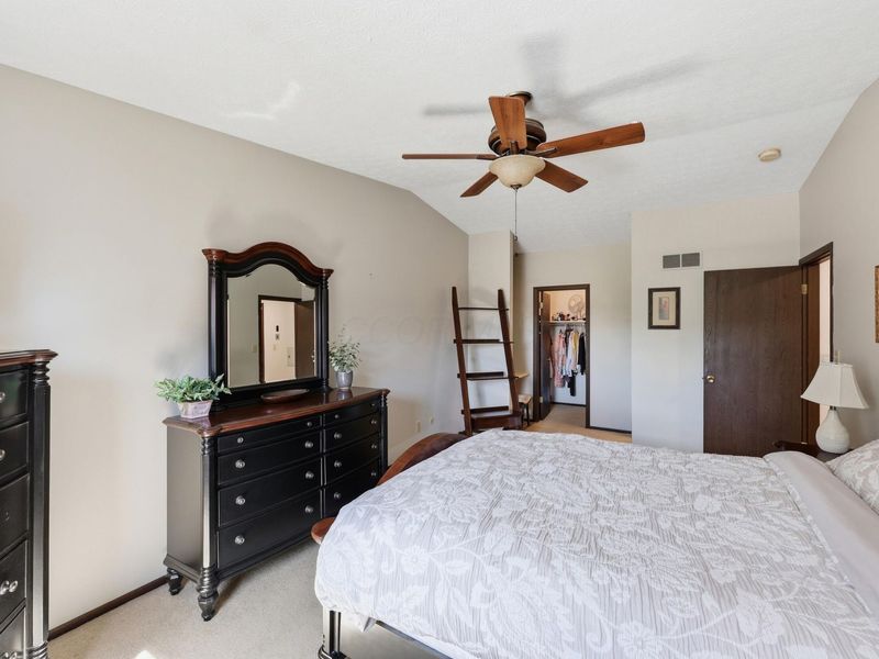 3858 Cypress Creek Drive, Columbus, OH 43228 Photo 17