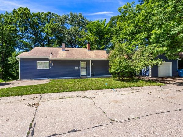 1218 20TH Ave Way, East Moline, IL 61244