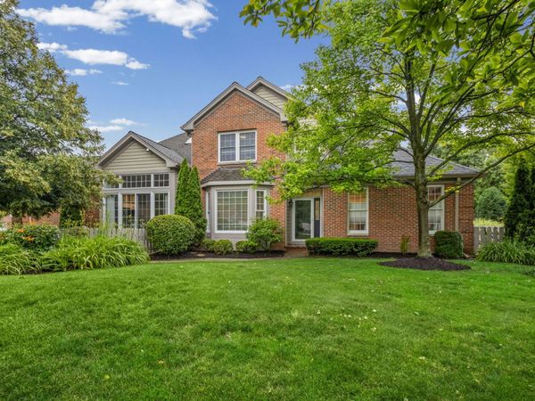 2064 Norwich Court , Glenview, IL 60026
