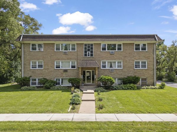 255 E OAK Street , Unit 12, Addison, IL 60101