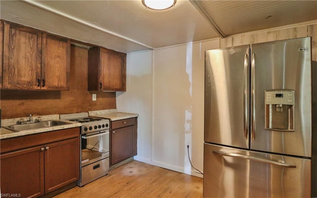 102 3rd St , Fort Myers, FL 33907 Photo
